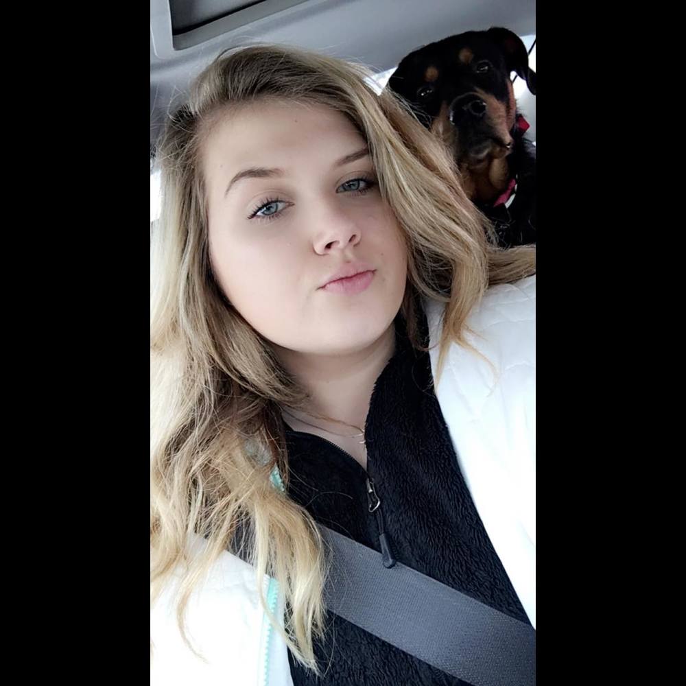 Meet your Posher, Maysi